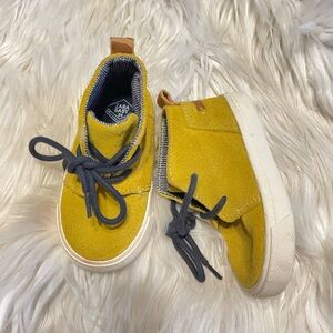 Zara Baby mustard yellow suede shoes💛